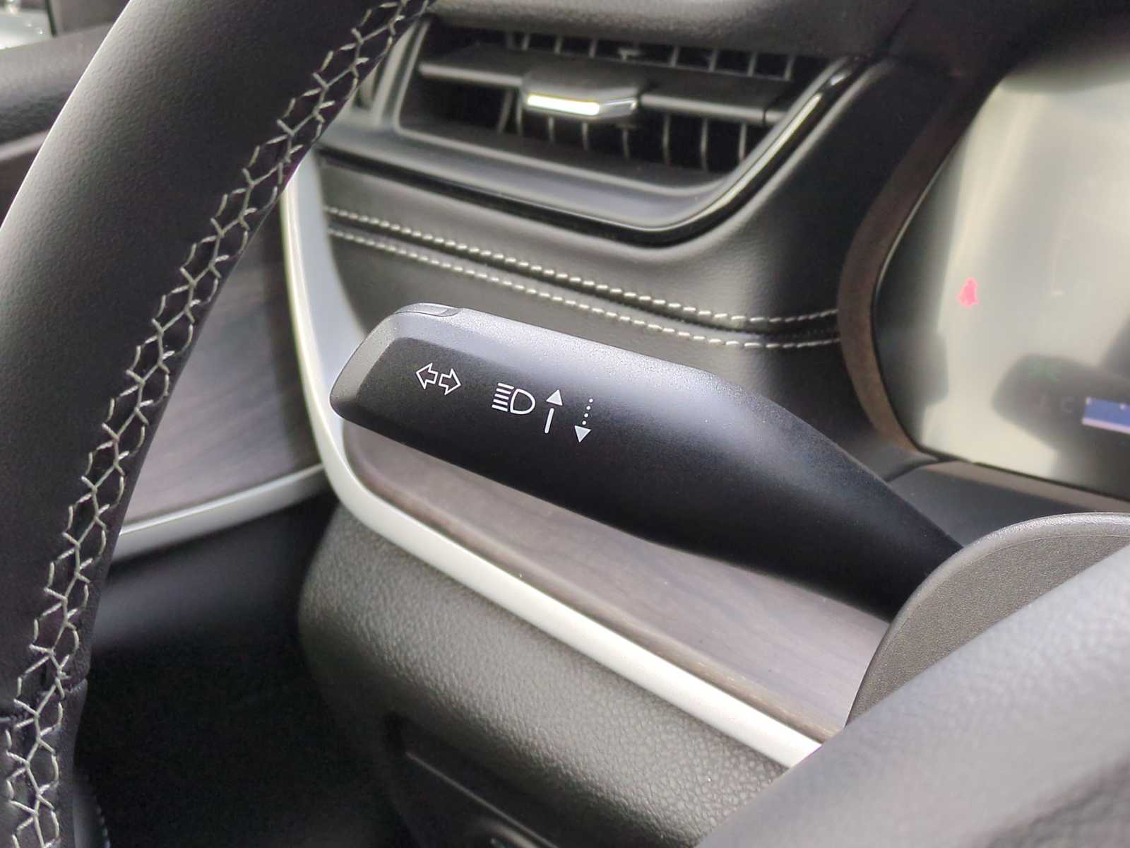 Thumbnail: 2026 Jeep Grand Cherokee - 22