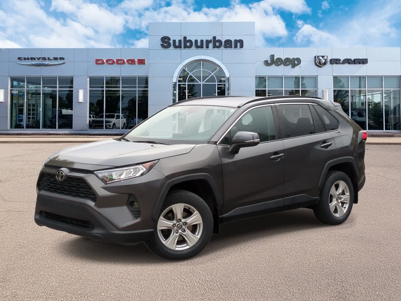 2020 Toyota RAV4 XLE's photo