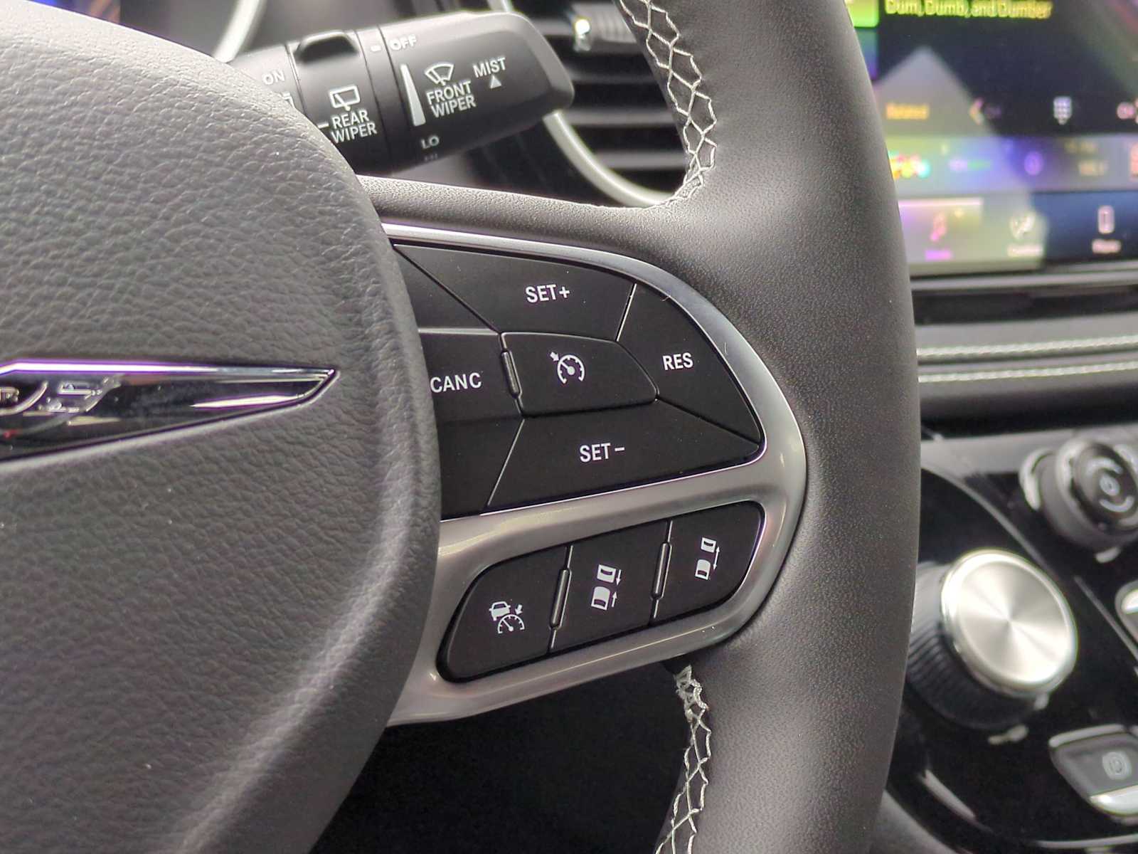 Thumbnail: 2026 Chrysler Pacifica - 24