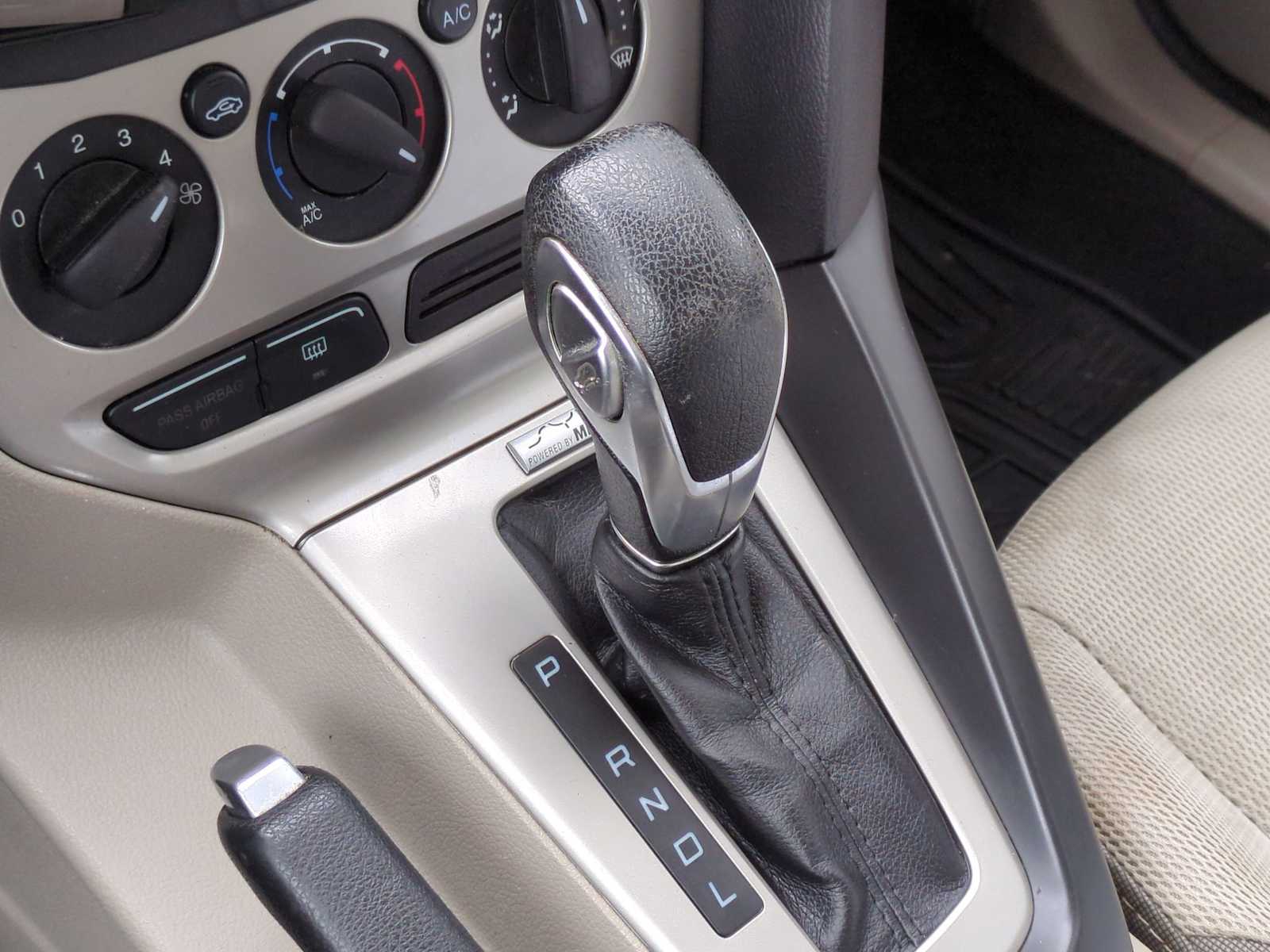 Thumbnail: 2014 Ford Focus - 20