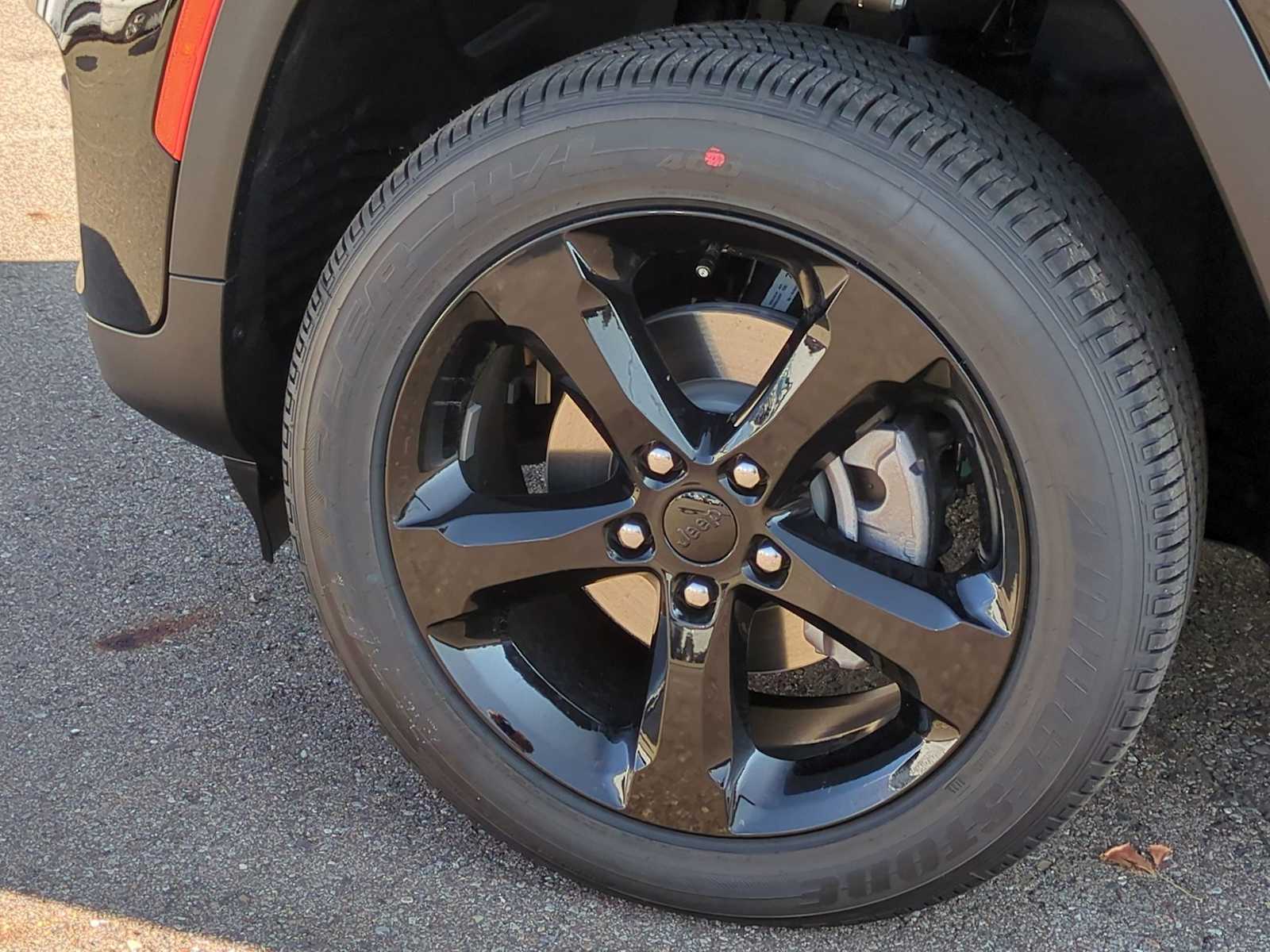 Thumbnail: 2025 Jeep Grand Cherokee - 14