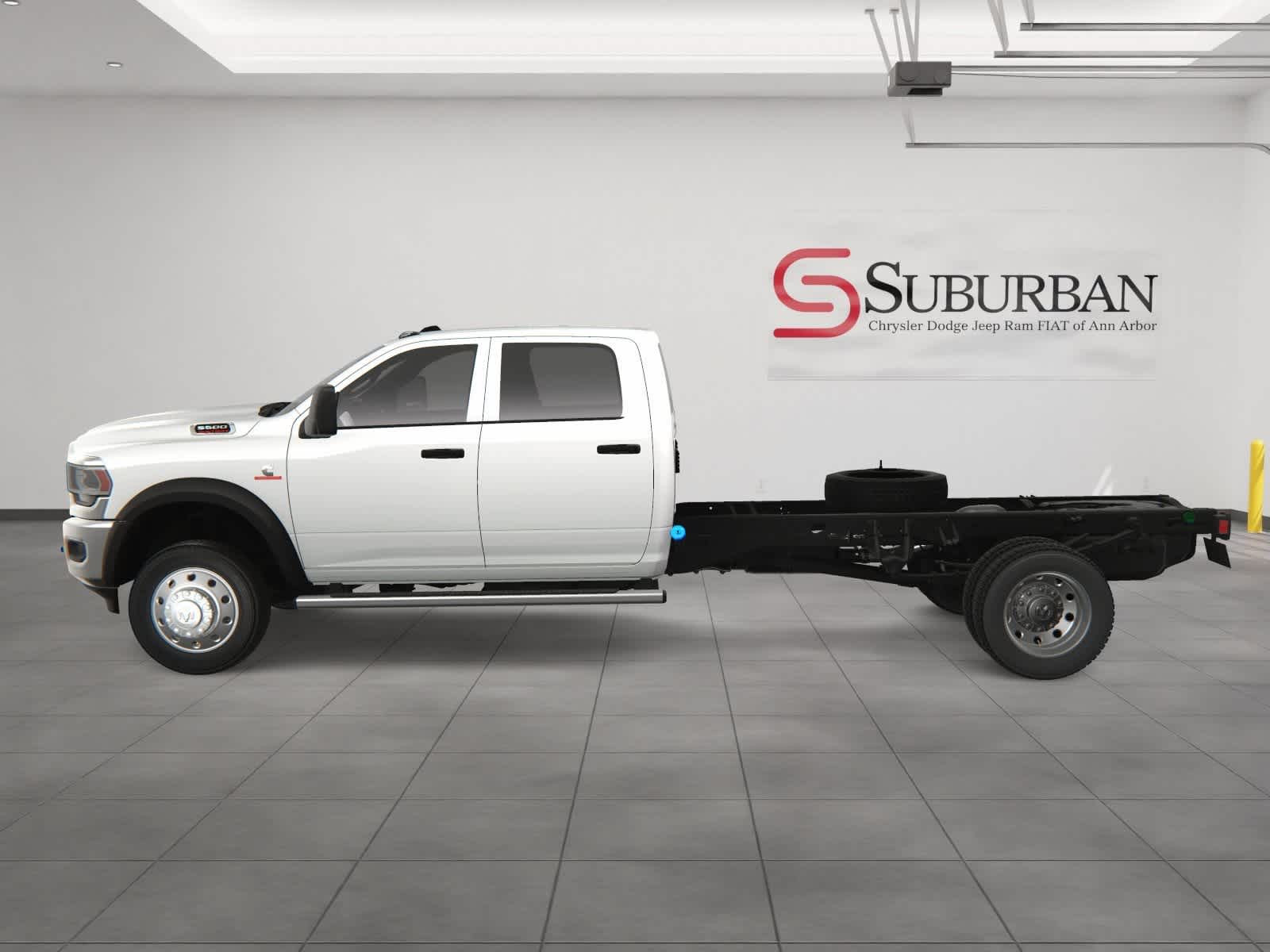 2024 Ram 5500 Tradesman photo 2