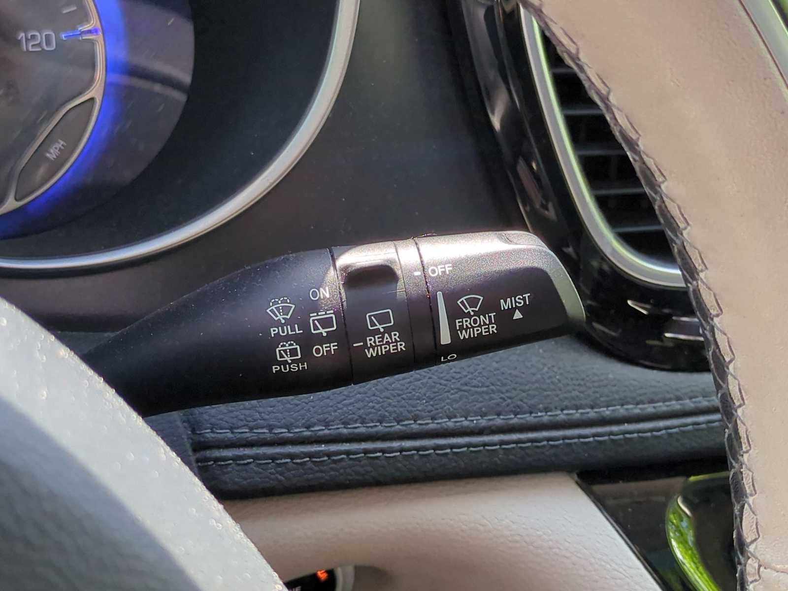 Thumbnail: 2020 Chrysler Pacifica - 28