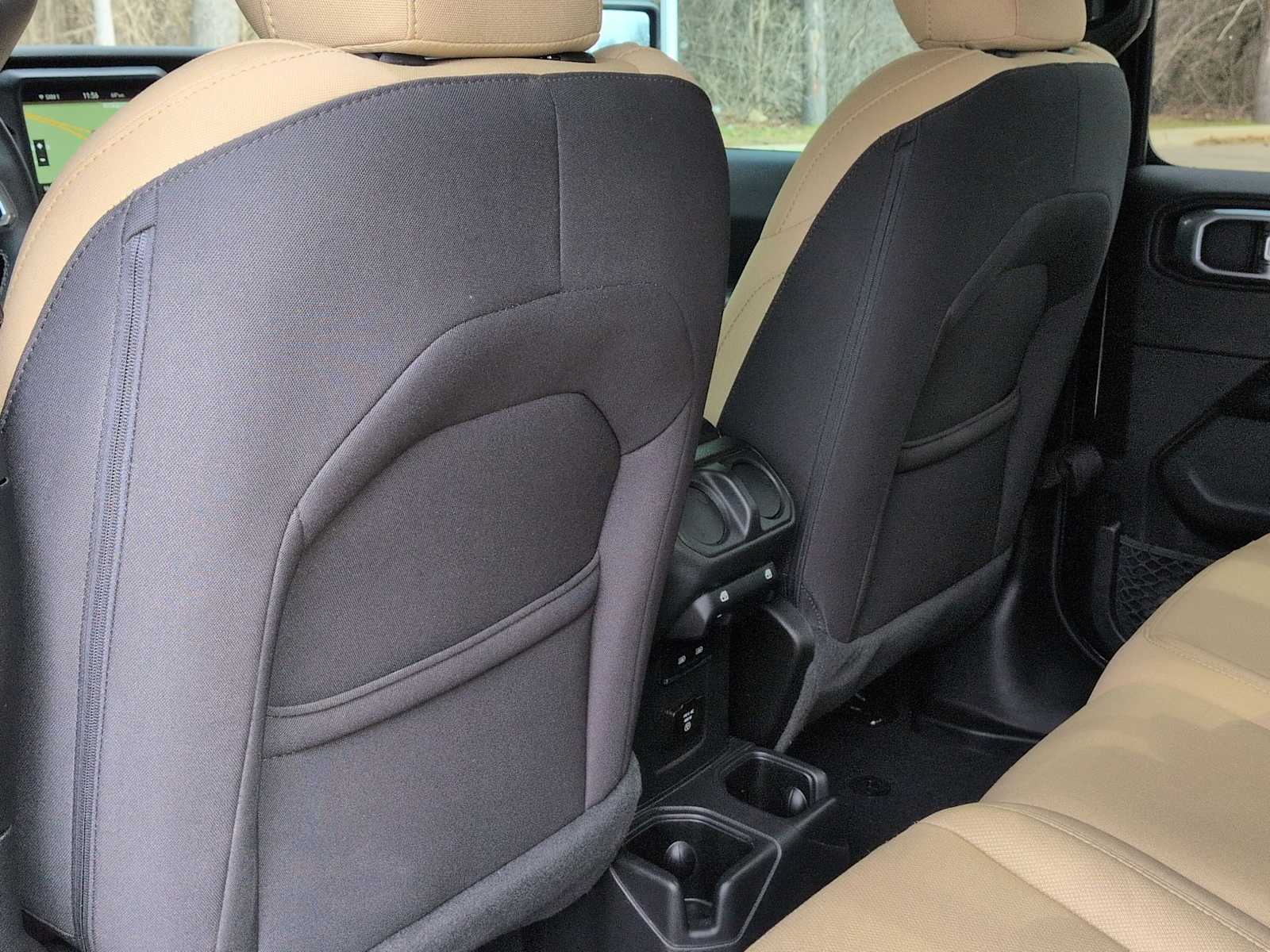 Thumbnail: 2023 Jeep Gladiator - 18