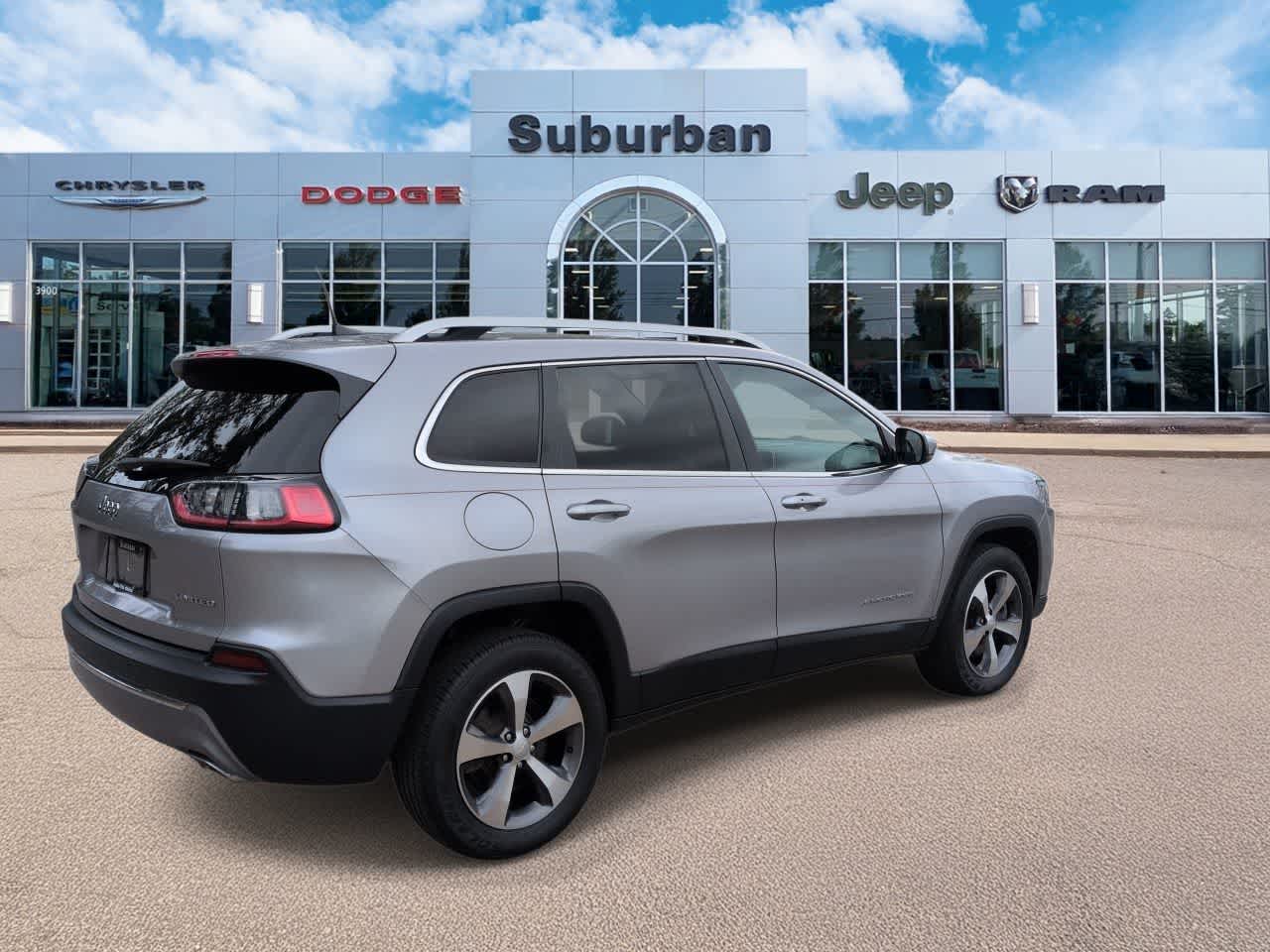 Thumbnail: 2020 Jeep Cherokee - 8