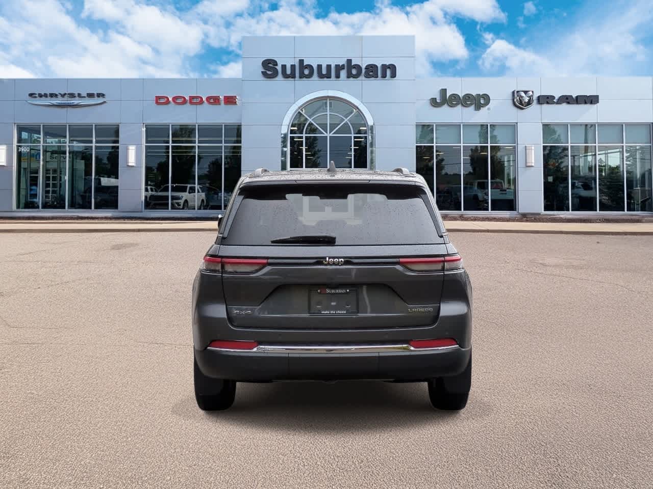 Thumbnail: 2023 Jeep Grand Cherokee - 7