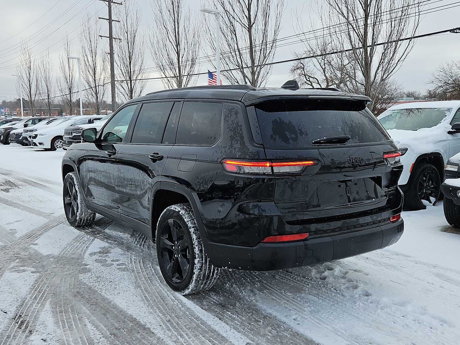 Thumbnail: 2025 Jeep Grand Cherokee L - 12