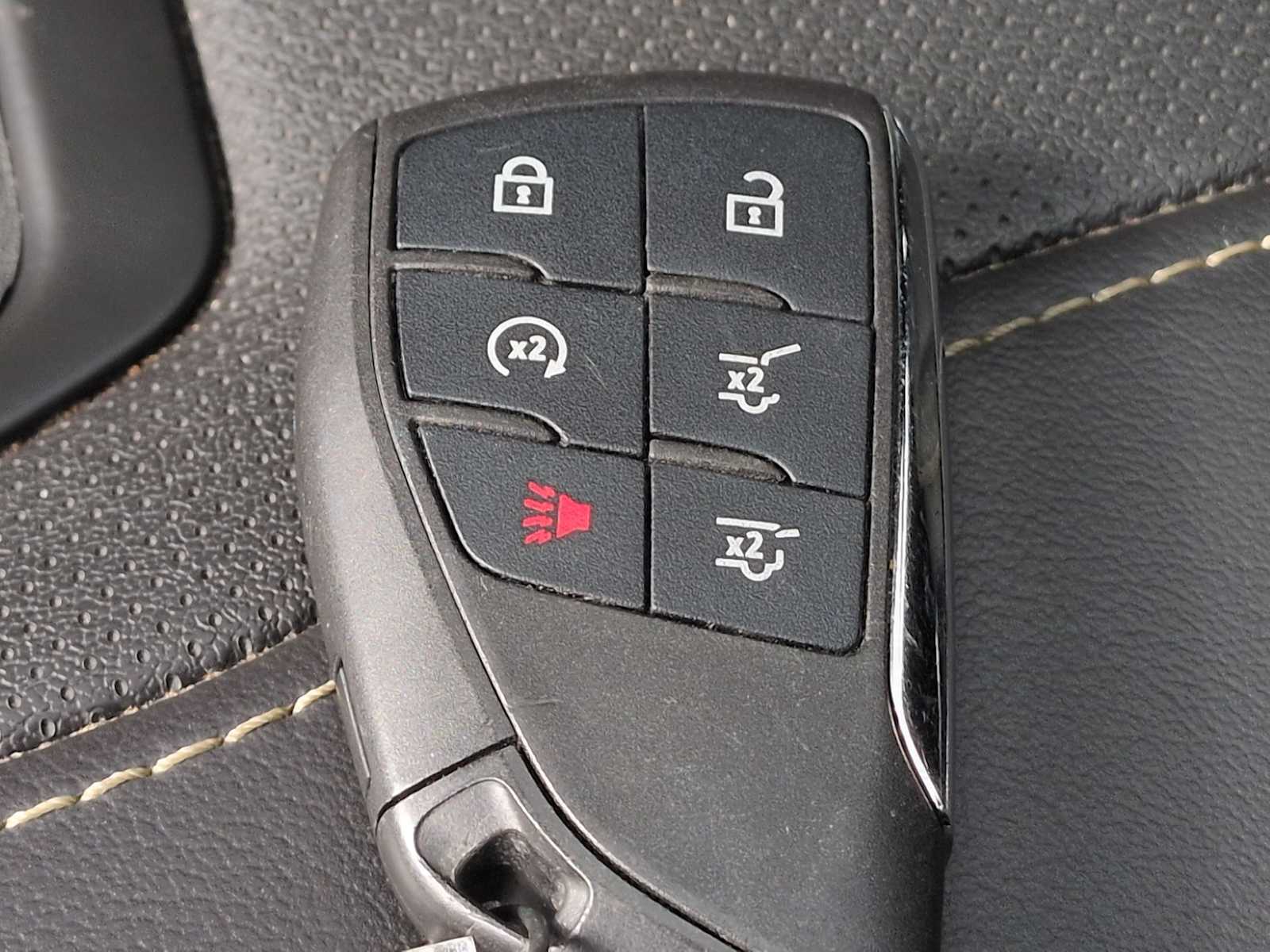 Thumbnail: 2022 GMC Yukon XL - 38