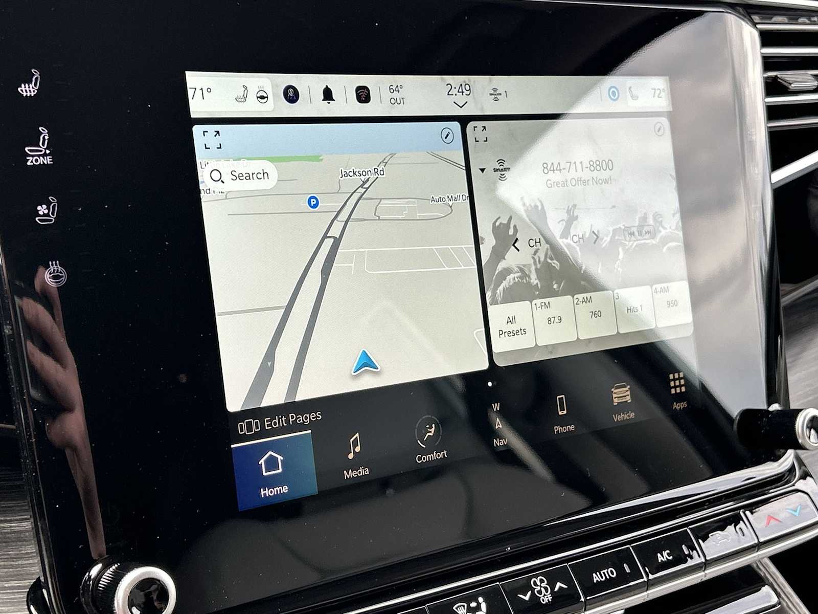 Thumbnail: 2023 Jeep Wagoneer - 20