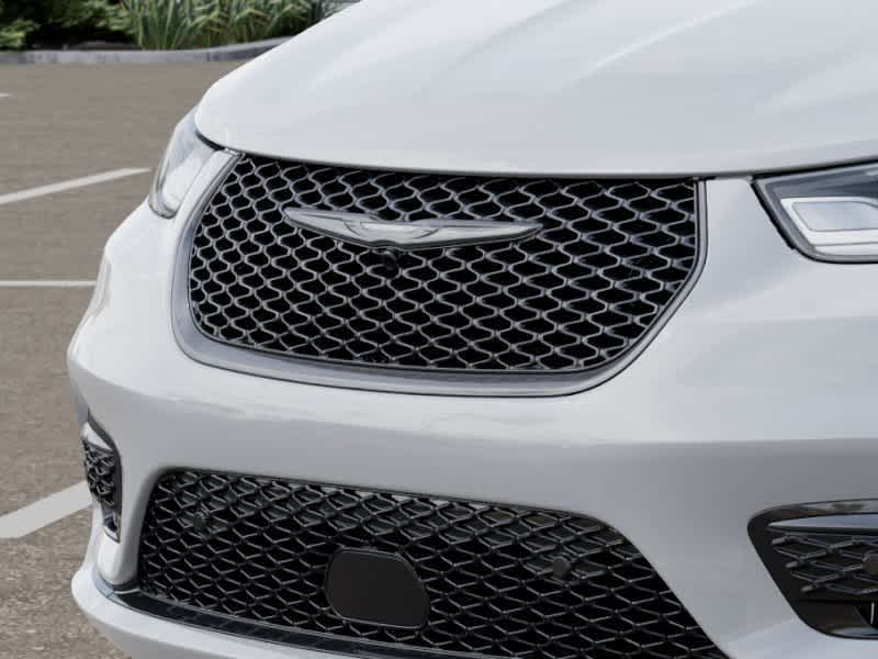 Thumbnail: 2026 Chrysler Pacifica - 10