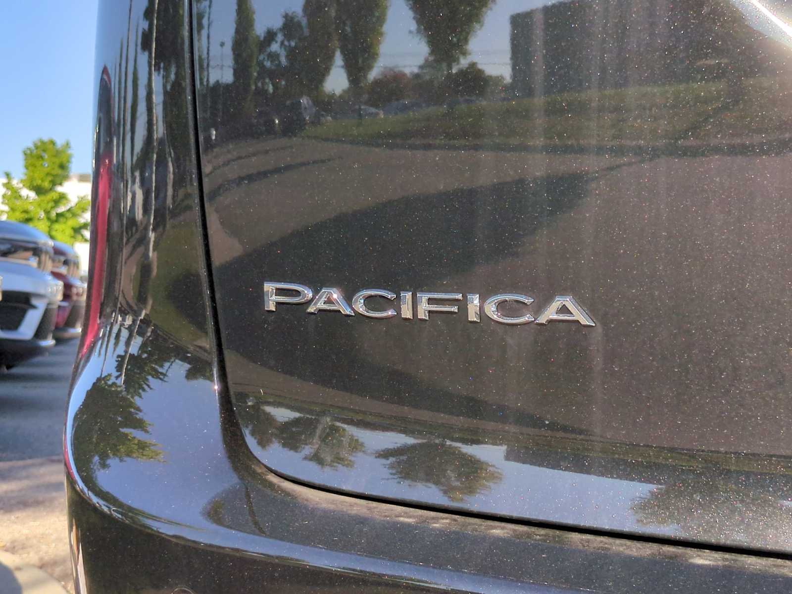 Thumbnail: 2026 Chrysler Pacifica - 13