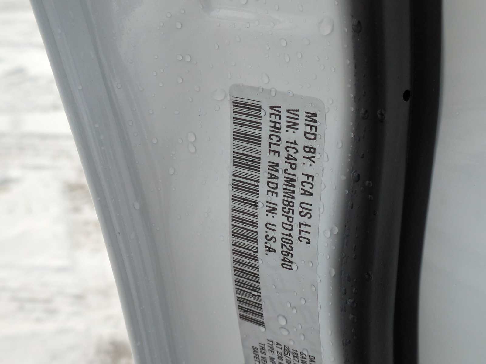 Thumbnail: 2023 Jeep Cherokee - 37