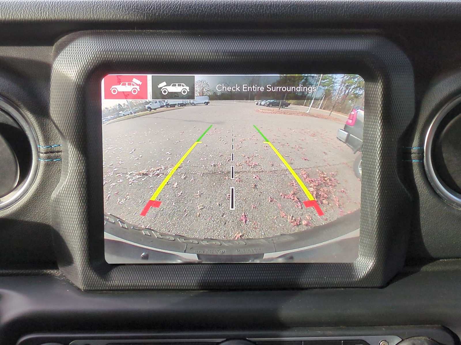 Thumbnail: 2021 Jeep Wrangler - 29