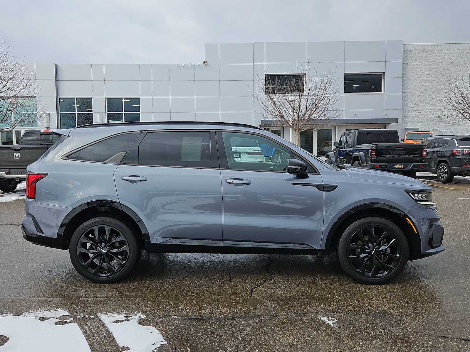 Thumbnail: 2022 Kia Sorento - 15