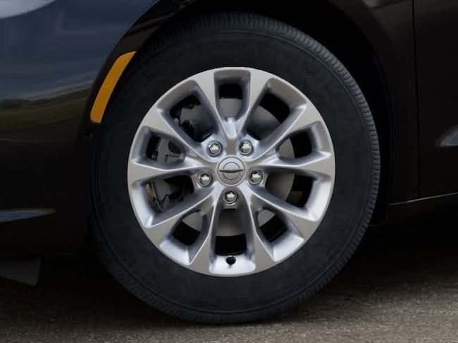 2026 Chrysler Pacifica Limited Passenger Van