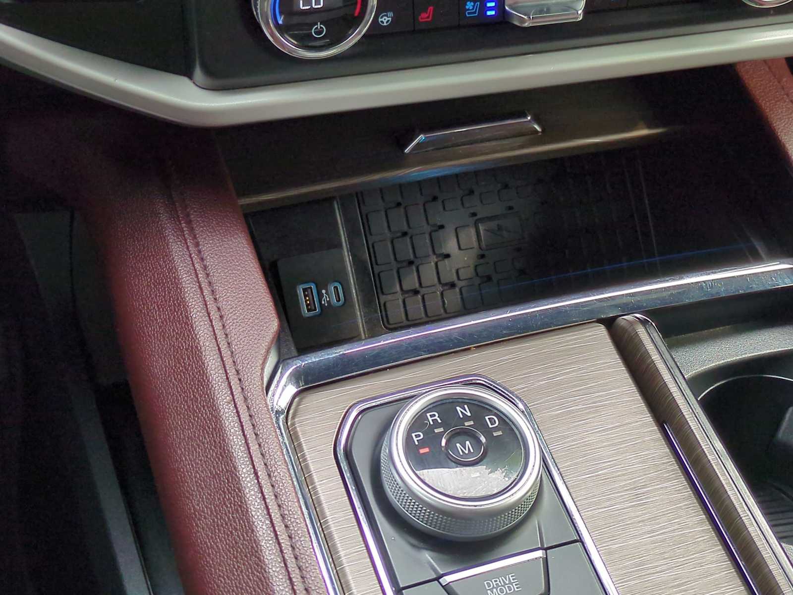 Thumbnail: 2022 Ford Expedition - 34