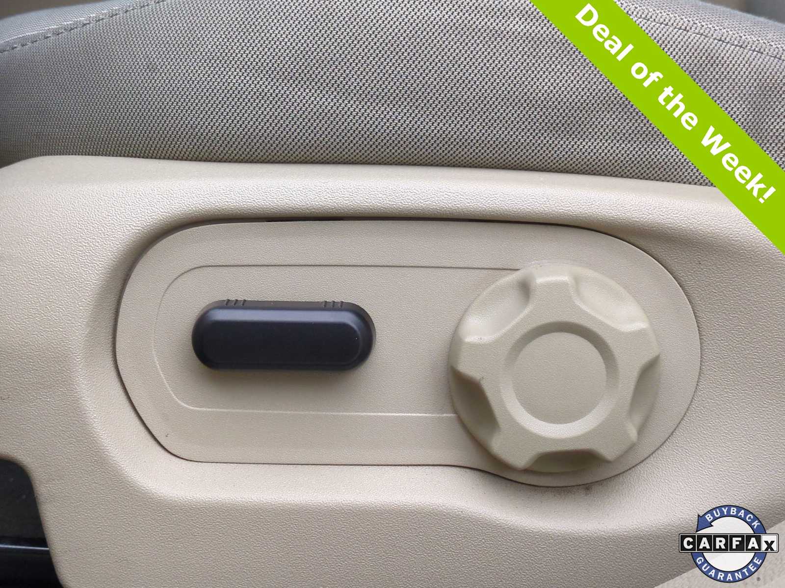 Thumbnail: 2017 Ford Taurus - 17