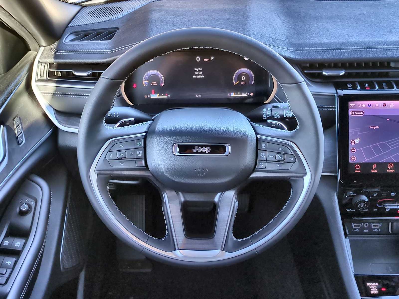 Thumbnail: 2025 Jeep Grand Cherokee - 24