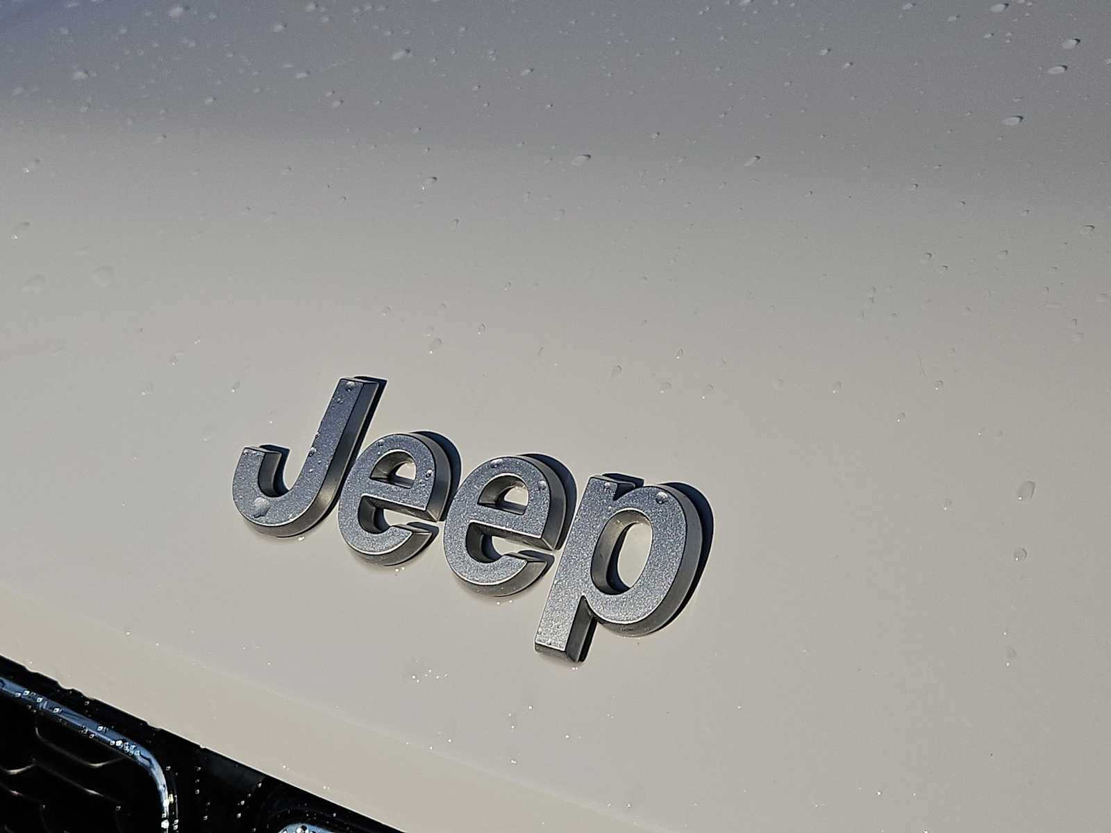 Thumbnail: 2025 Jeep Grand Cherokee - 12