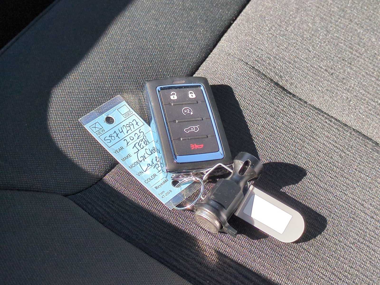 Thumbnail: 2025 Jeep Grand Cherokee L - 35