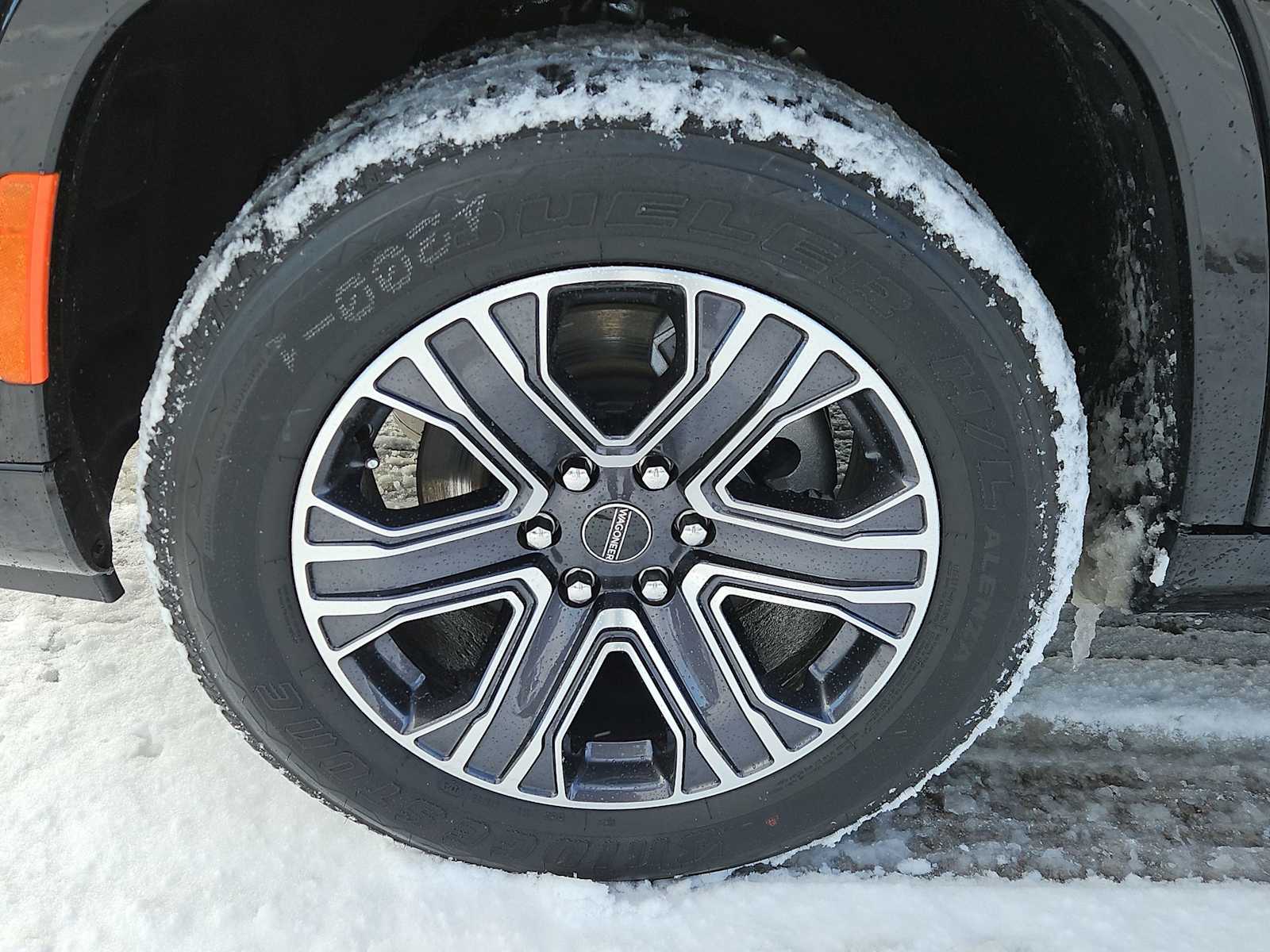 Thumbnail: 2025 Jeep Wagoneer - 21