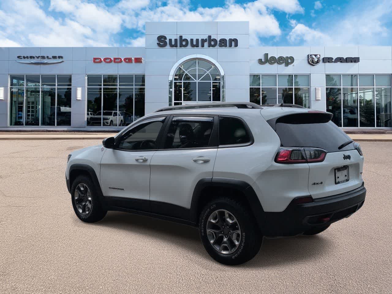 Thumbnail: 2020 Jeep Cherokee - 5