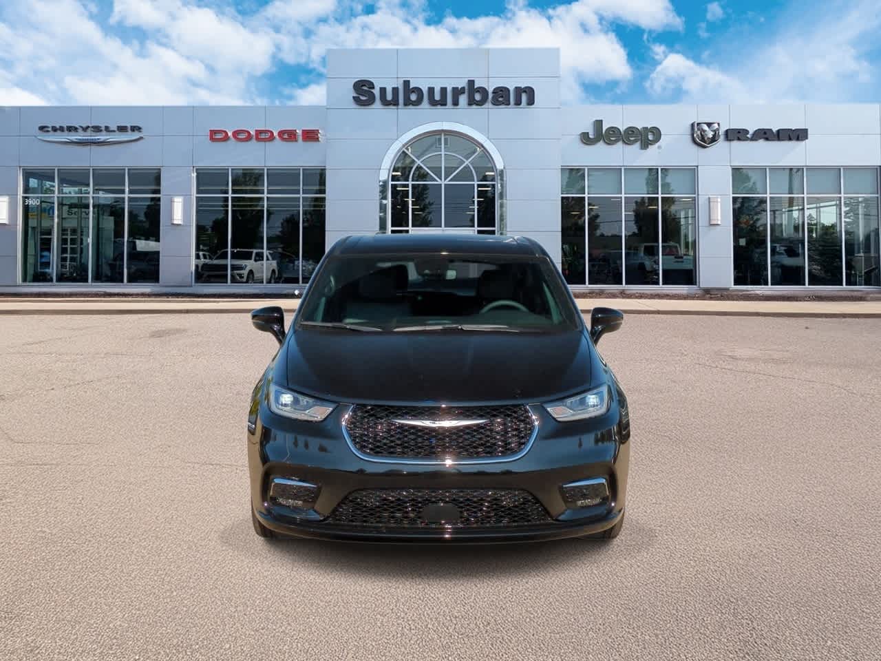 Thumbnail: 2026 Chrysler Pacifica - 2