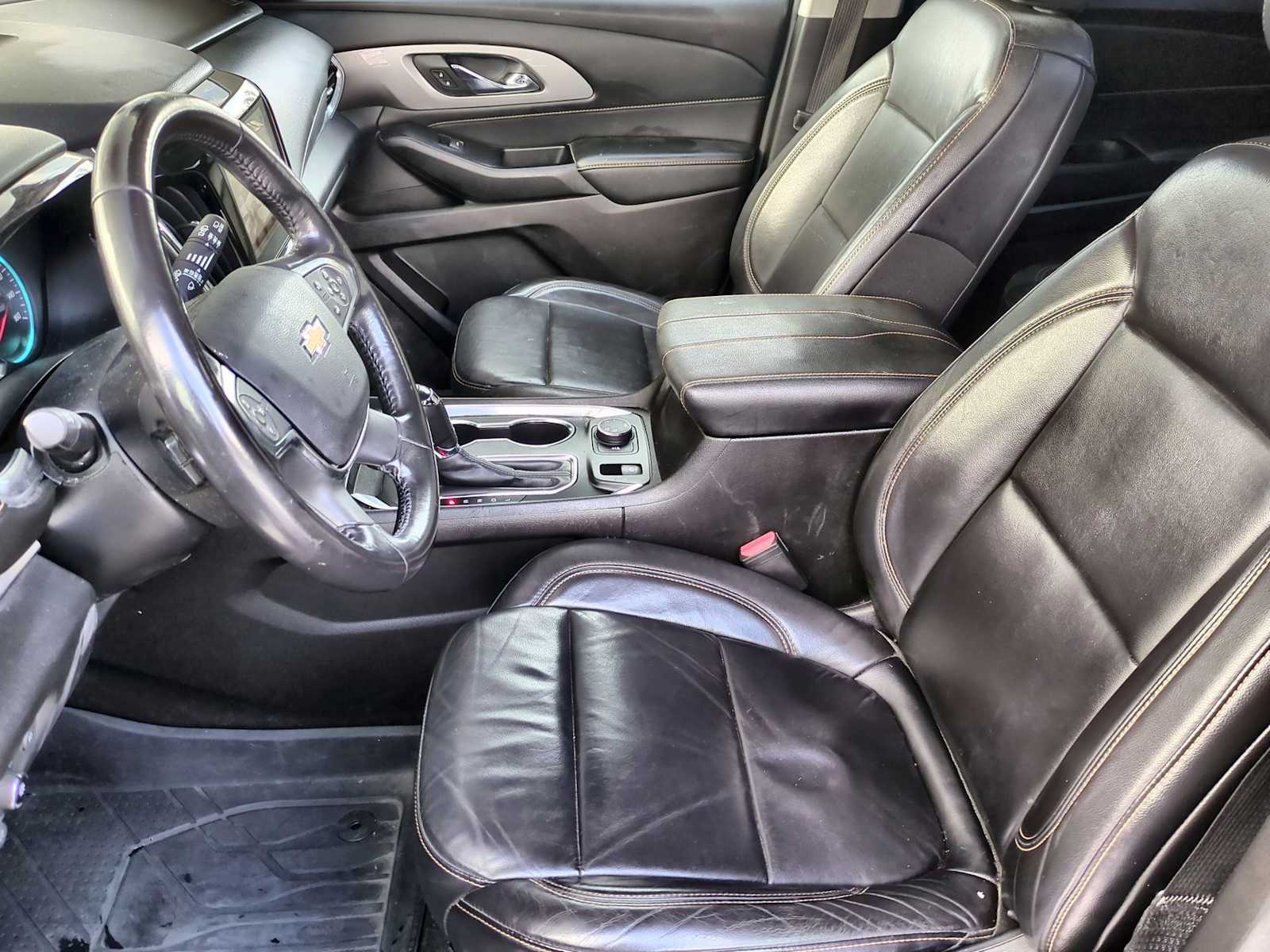 Thumbnail: 2018 Chevrolet Traverse - 16