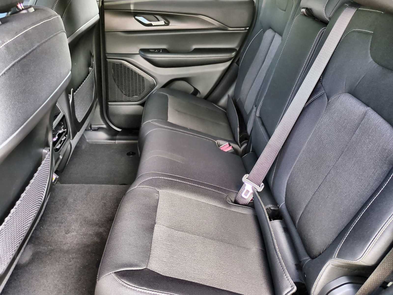 Thumbnail: 2025 Jeep Grand Cherokee - 19