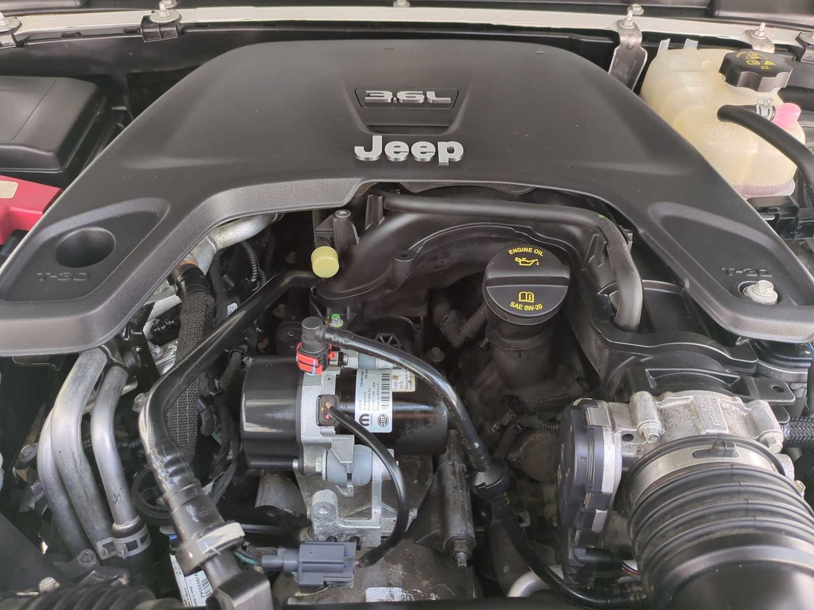 Thumbnail: 2021 Jeep Wrangler - 14