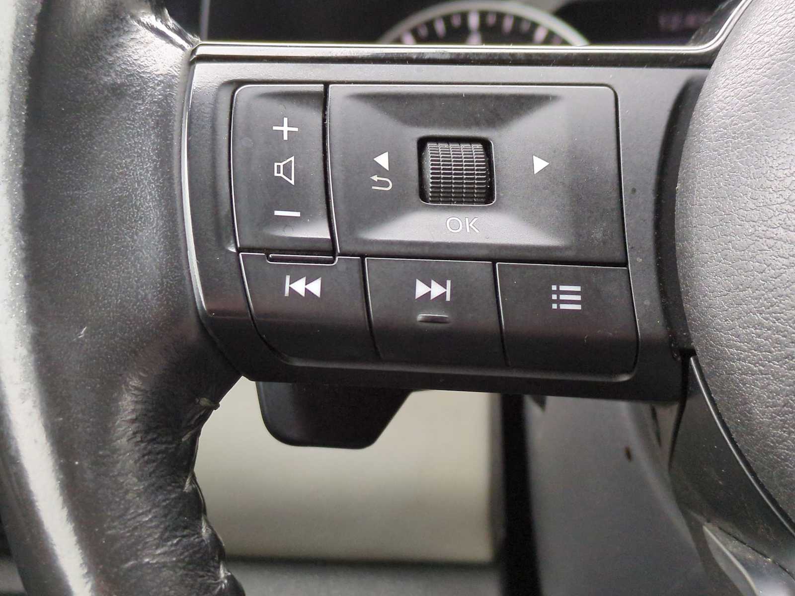 Thumbnail: 2022 Nissan Pathfinder - 23