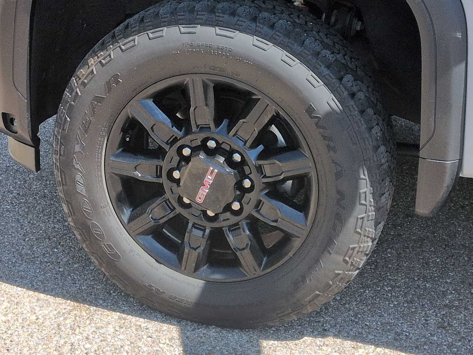 Thumbnail: 2024 GMC Sierra 2500 - 14