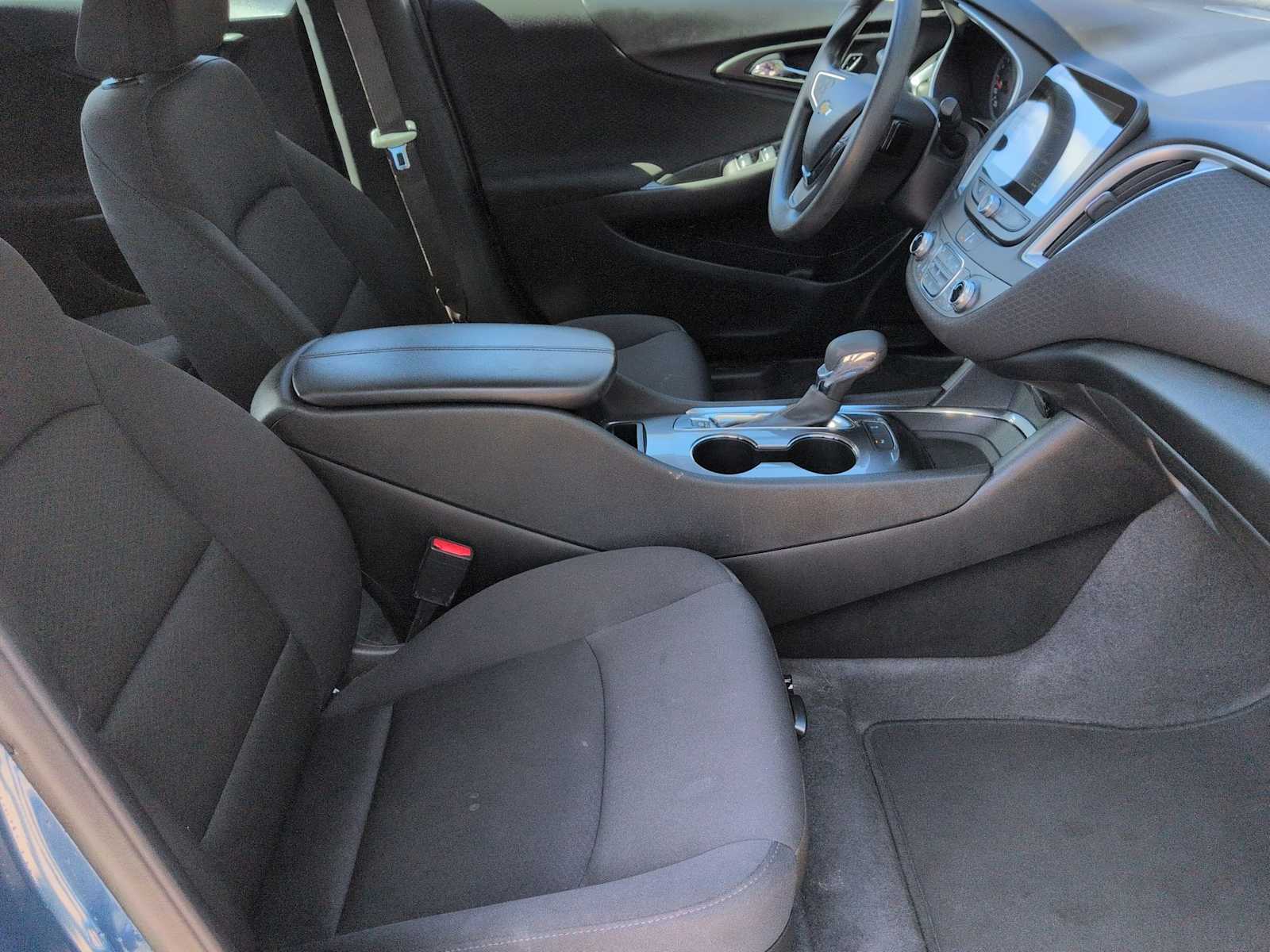 Thumbnail: 2024 Chevrolet Malibu - 22