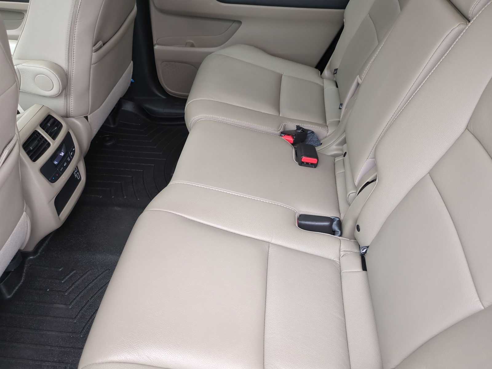 Thumbnail: 2020 Honda Pilot - 20