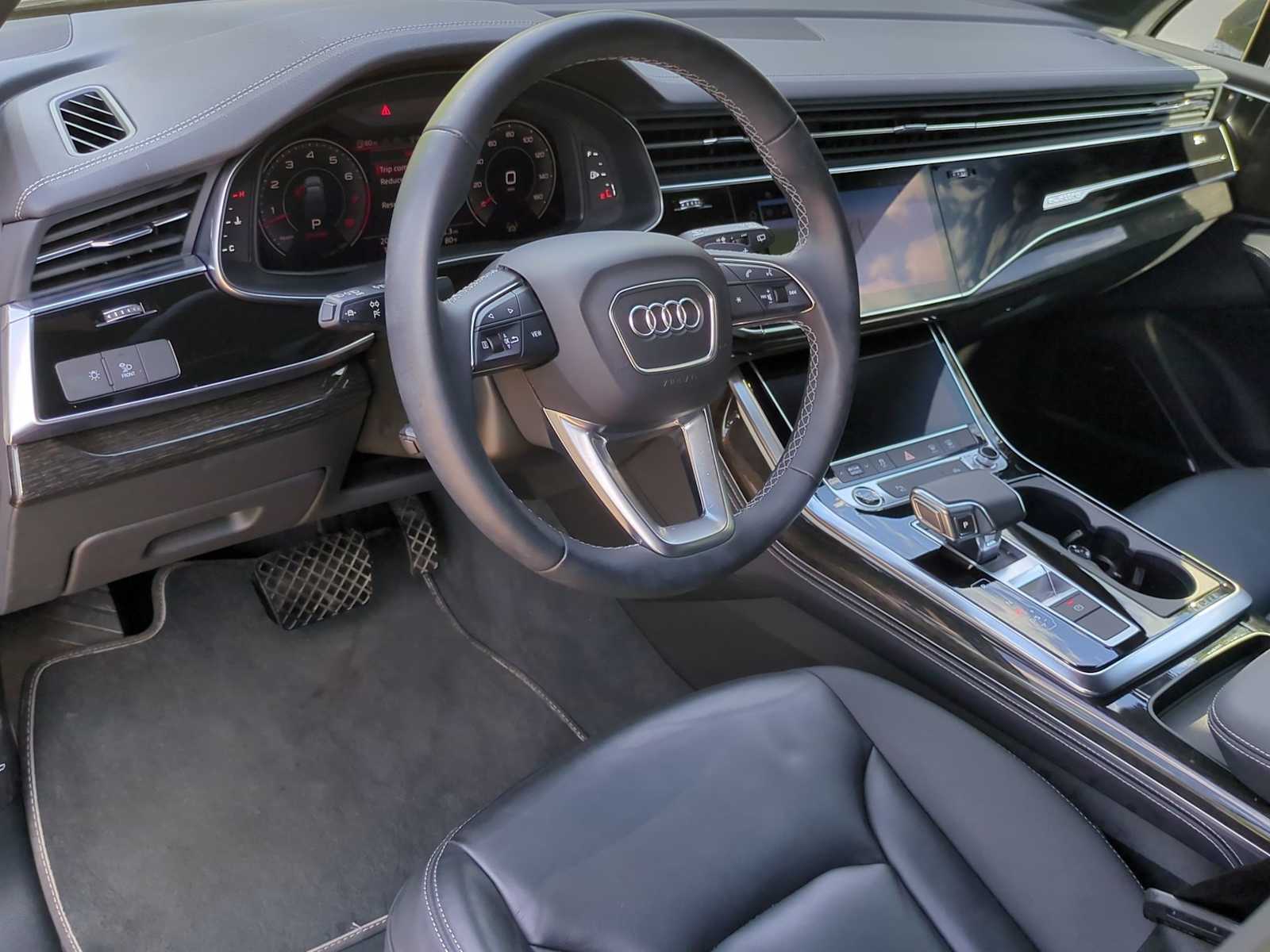 Thumbnail: 2025 Audi Q7 - 10