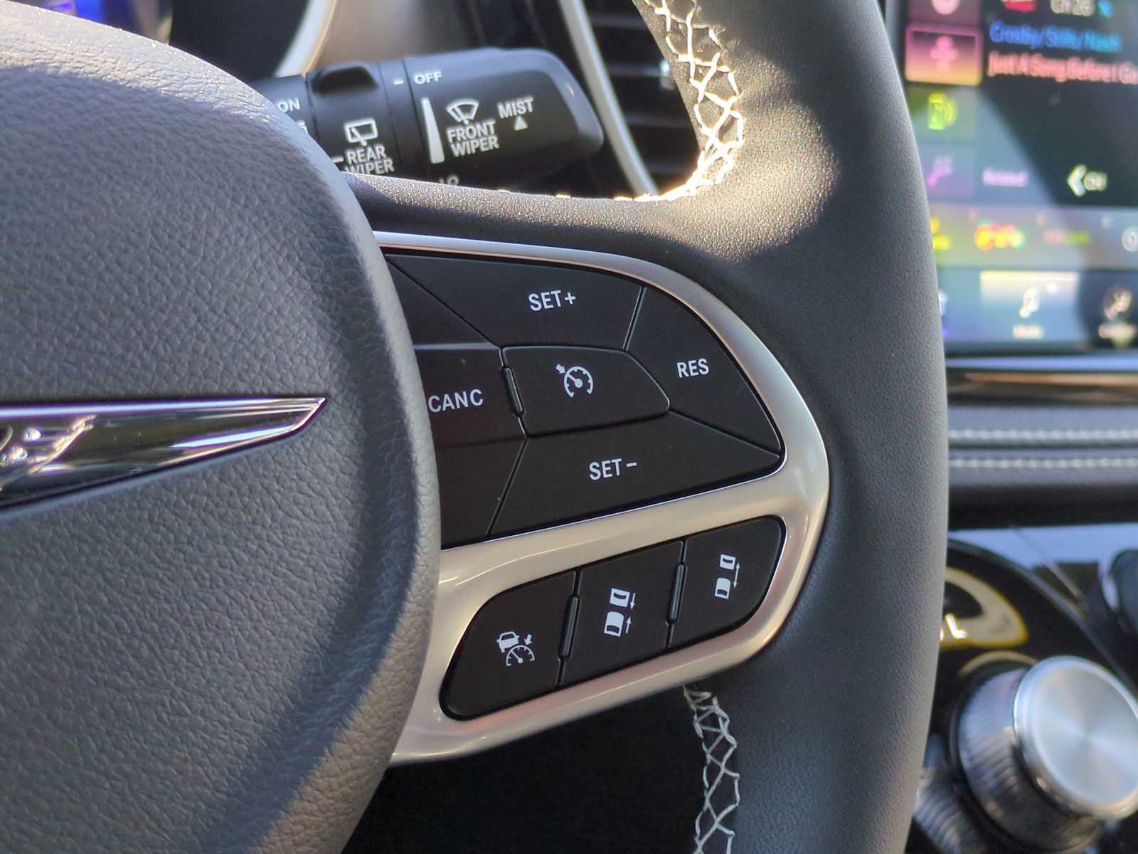 Thumbnail: 2026 Chrysler Pacifica - 24