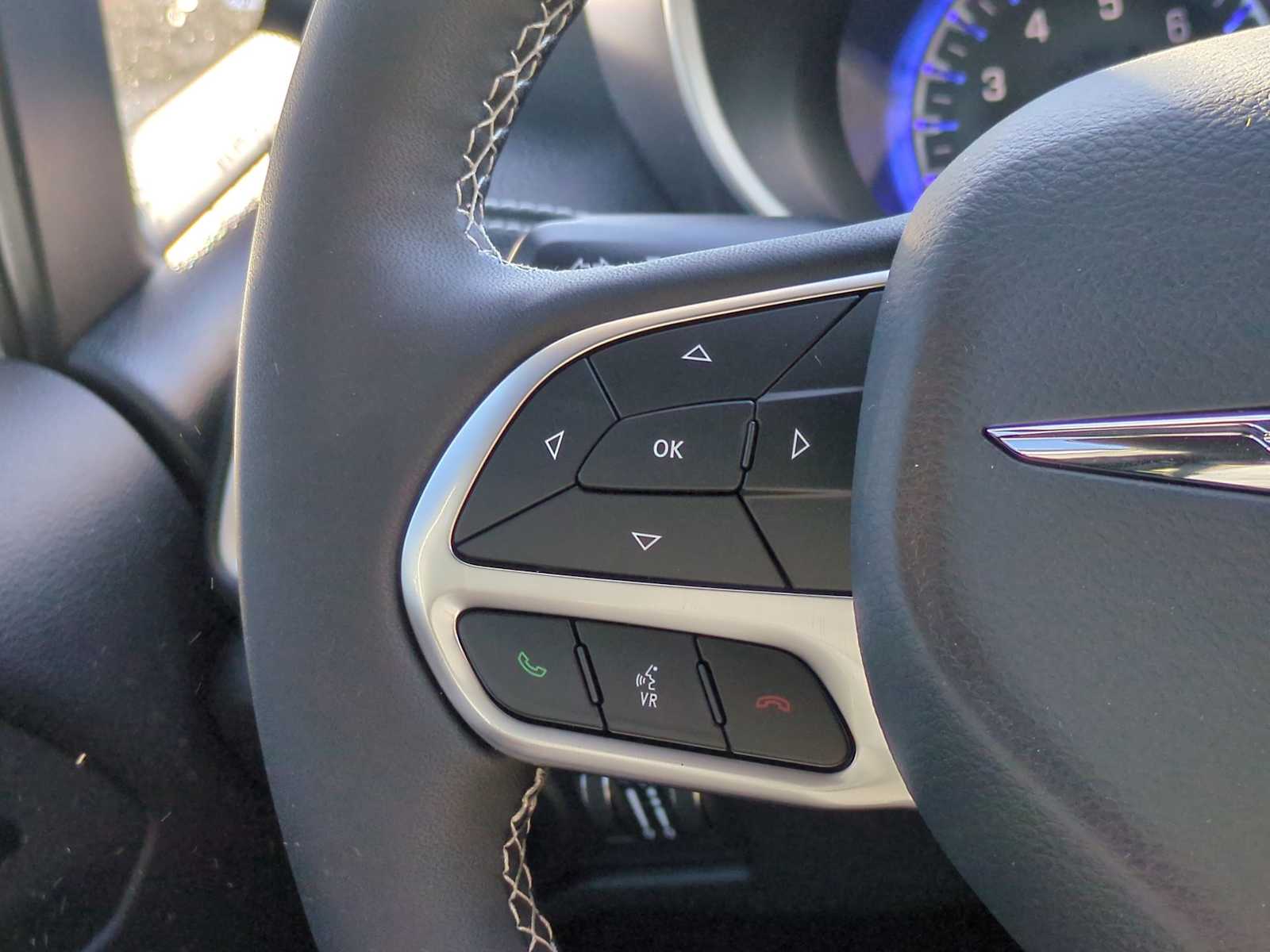 Thumbnail: 2026 Chrysler Pacifica - 23