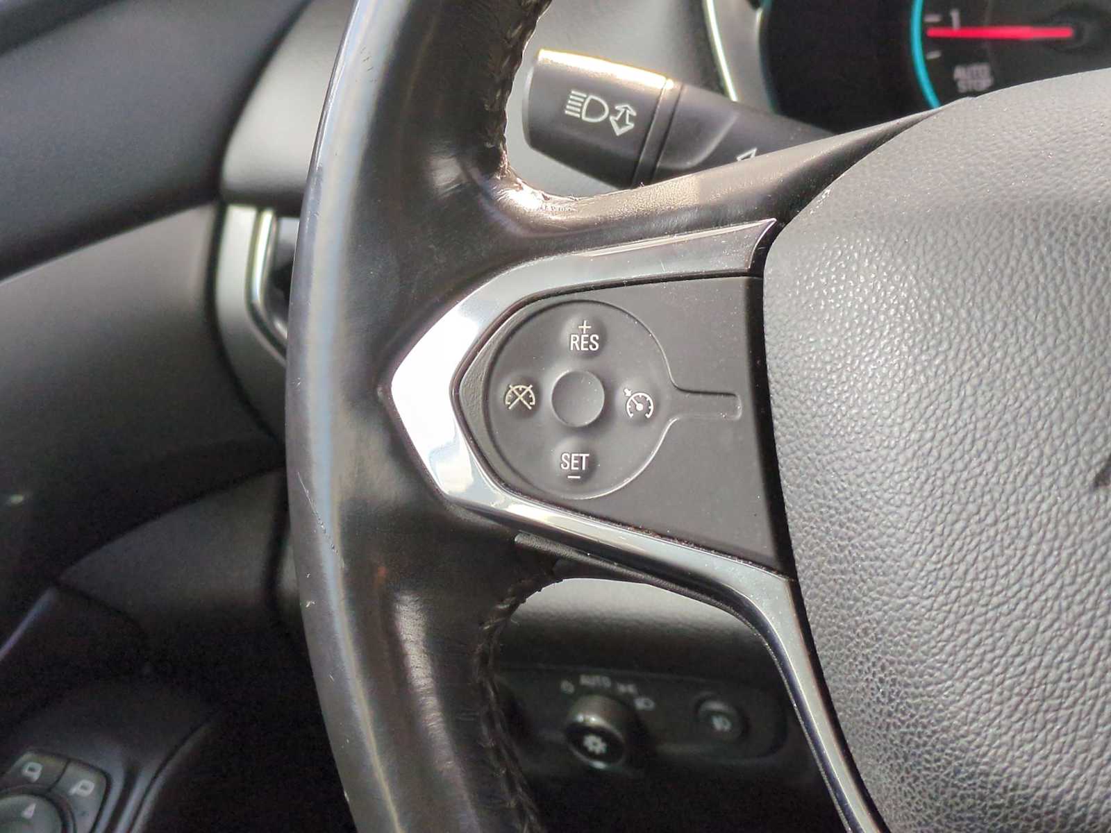 Thumbnail: 2018 Chevrolet Traverse - 25