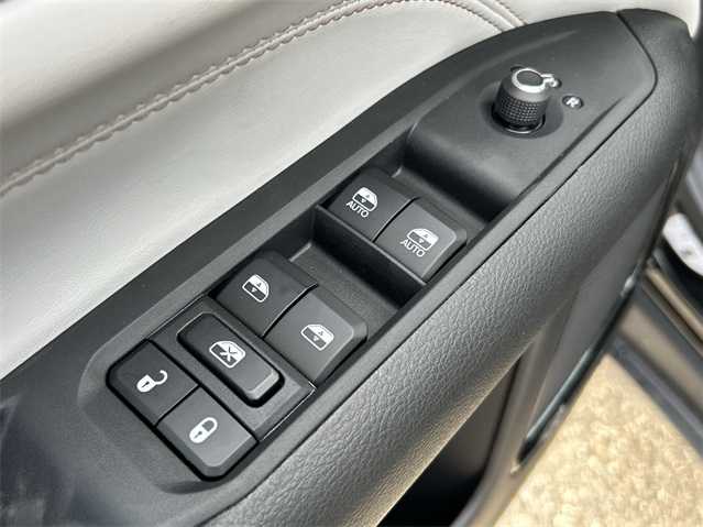 Thumbnail: 2024 Jeep Compass - 14