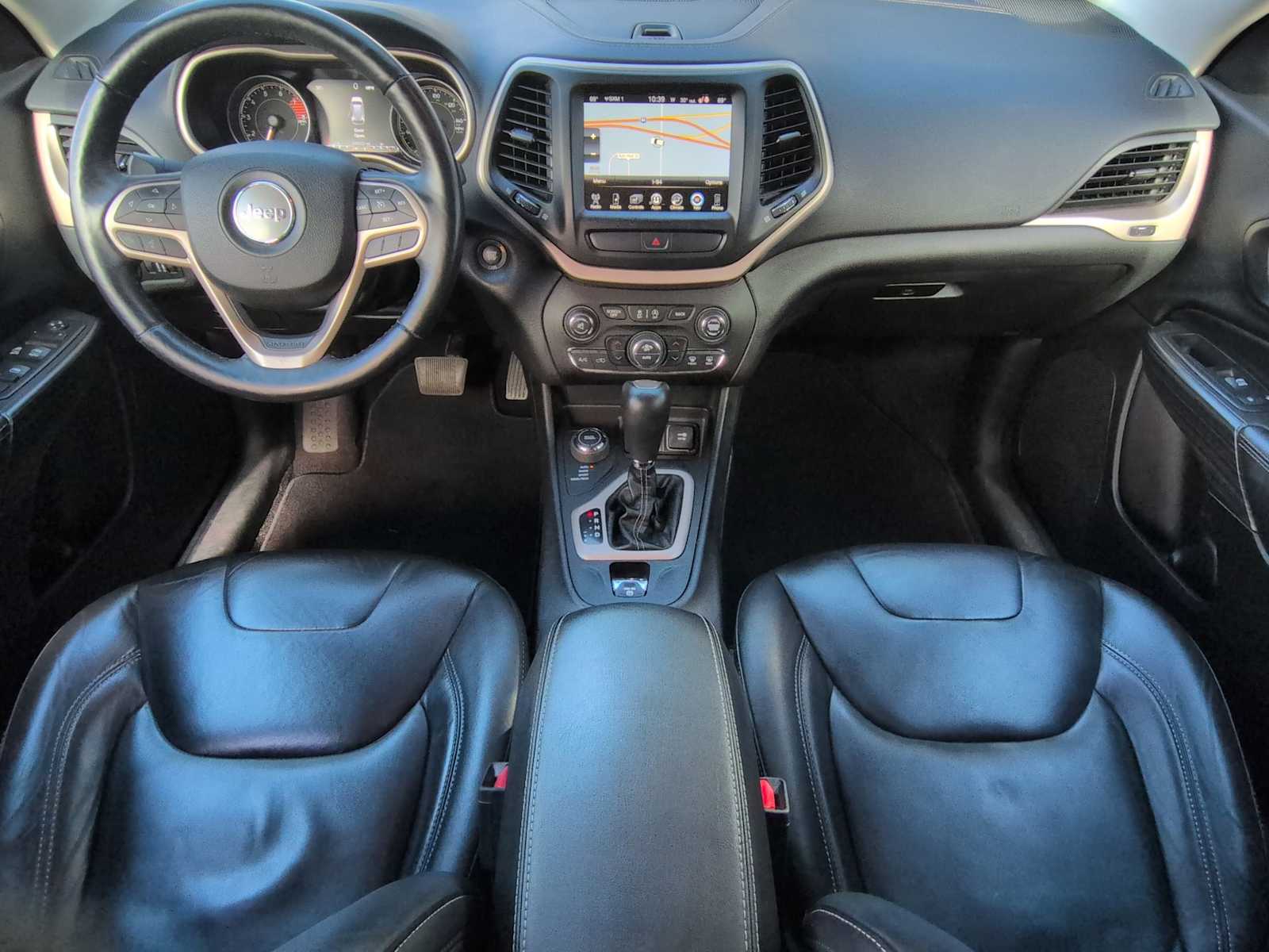 Thumbnail: 2017 Jeep Cherokee - 16