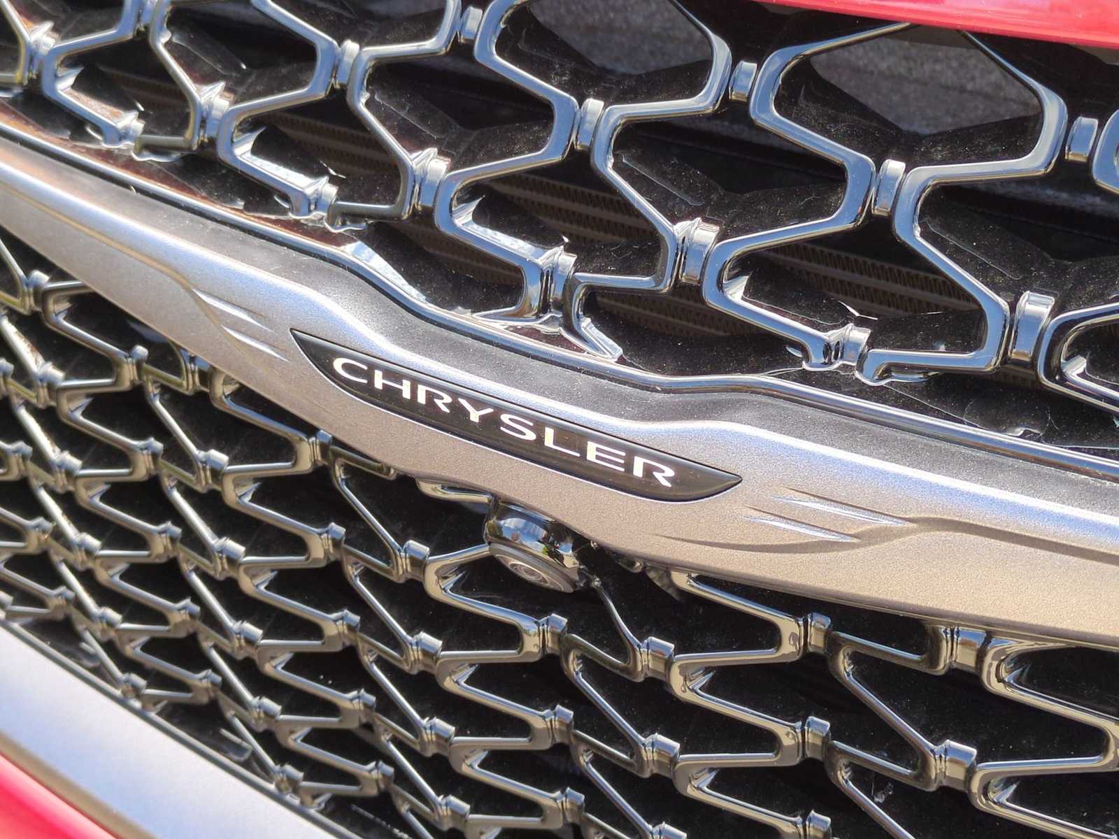 Thumbnail: 2026 Chrysler Pacifica - 12