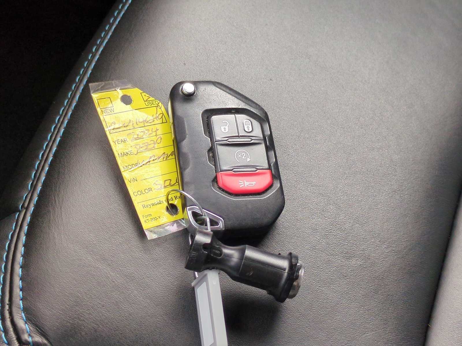 Thumbnail: 2024 Jeep Wrangler - 36