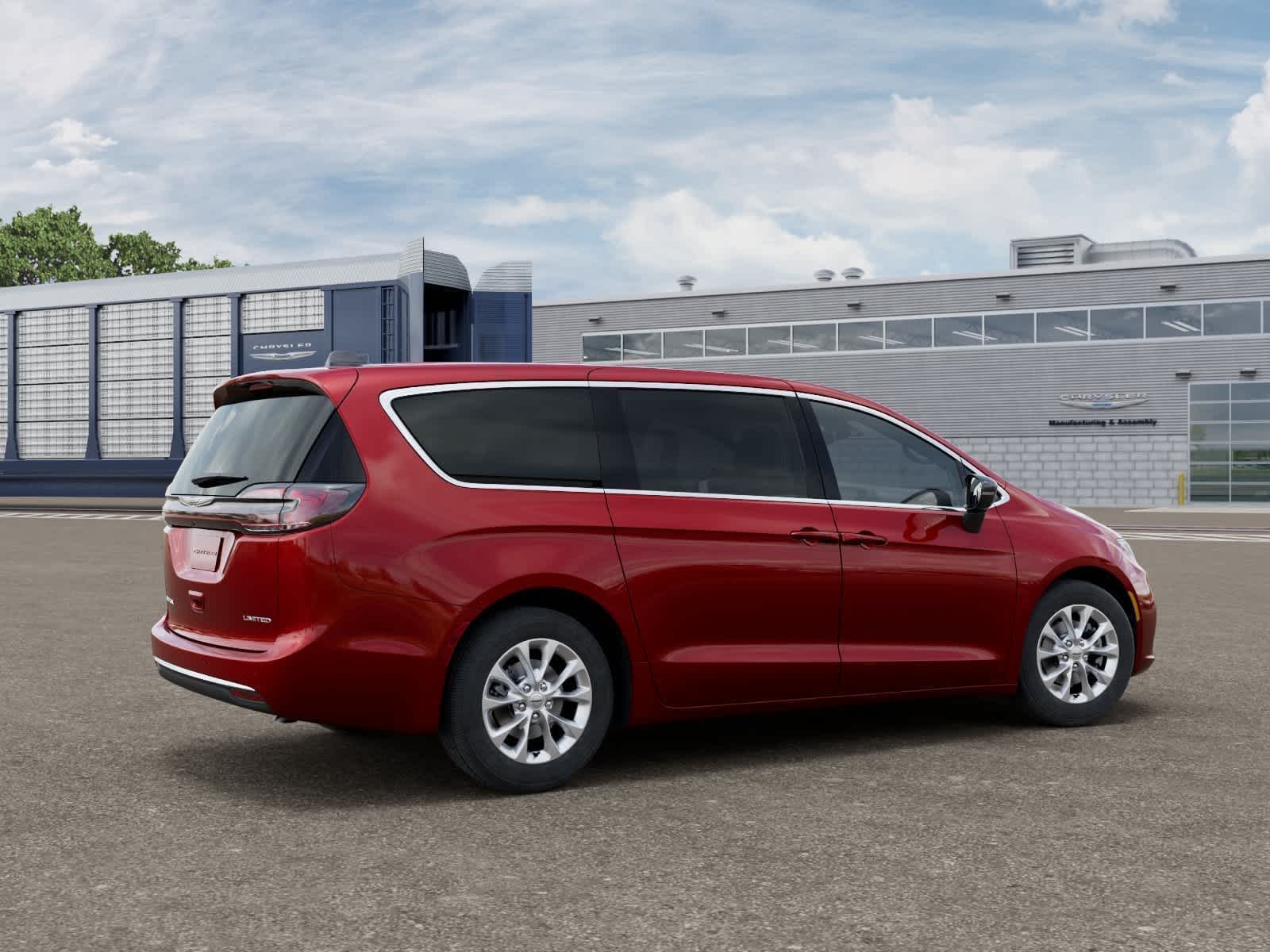 Thumbnail: 2026 Chrysler Pacifica - 4