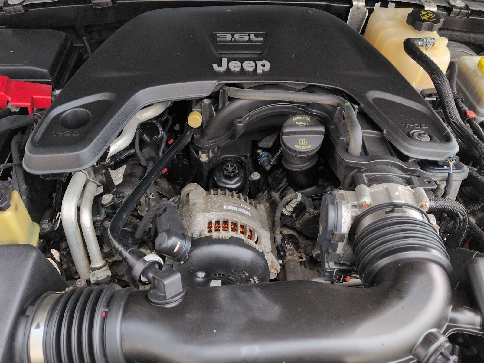 Thumbnail: 2018 Jeep Wrangler - 13