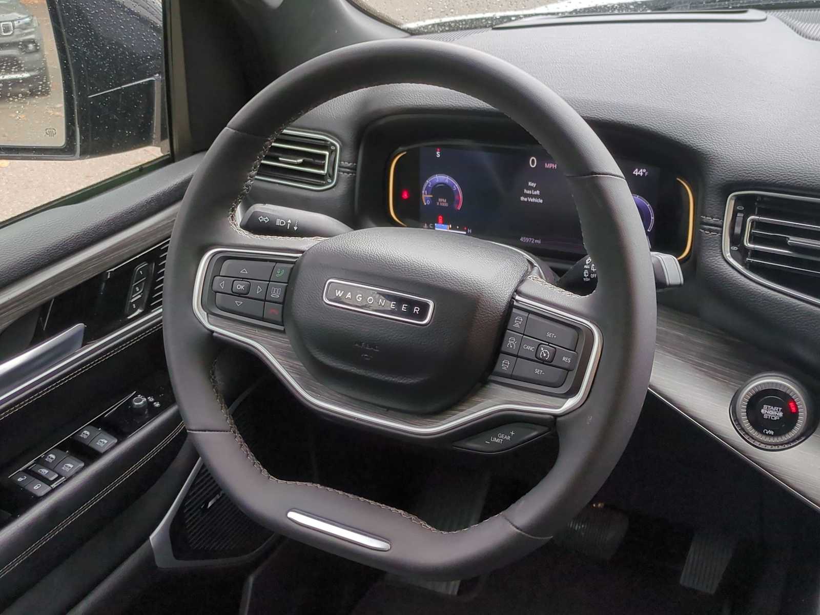 Thumbnail: 2024 Jeep Wagoneer - 22