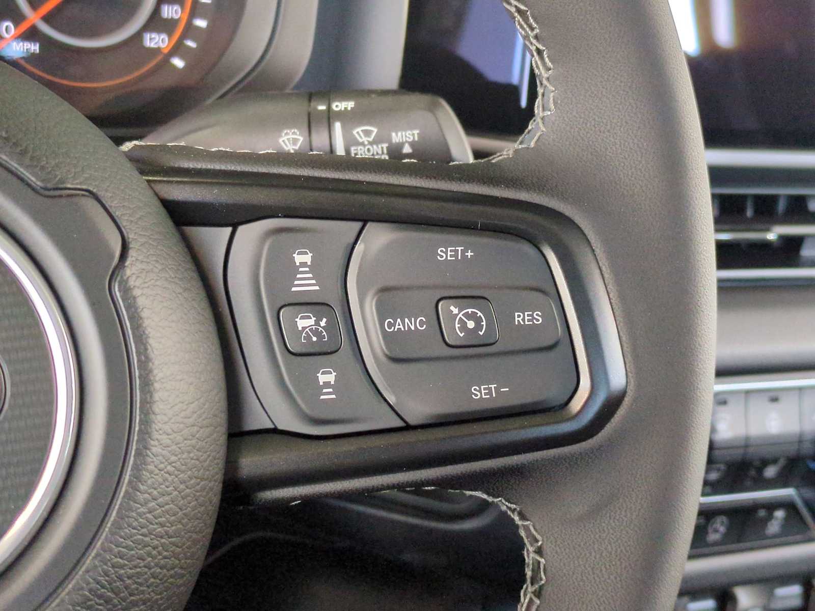 Thumbnail: 2025 Jeep Gladiator - 24