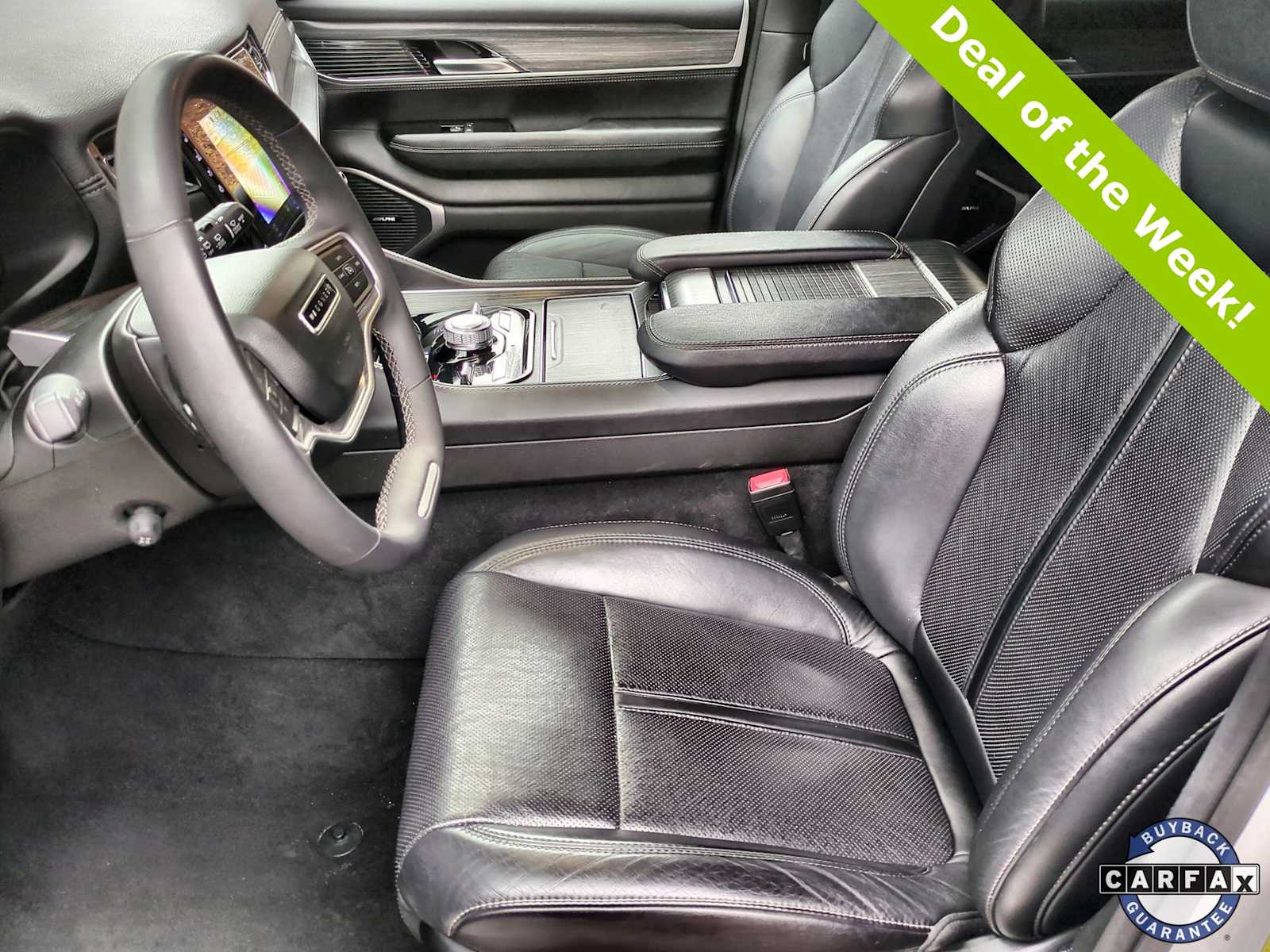 Thumbnail: 2024 Jeep Wagoneer - 16