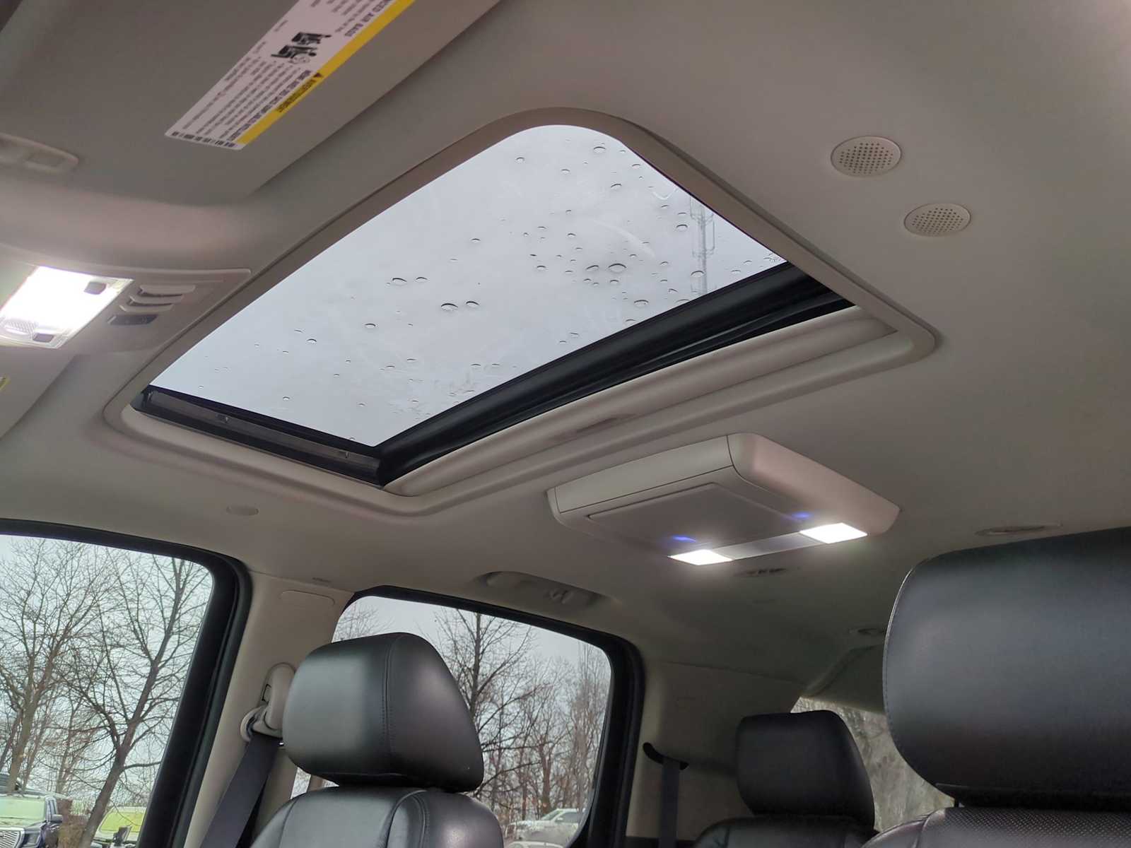 Thumbnail: 2013 Cadillac Escalade - 19