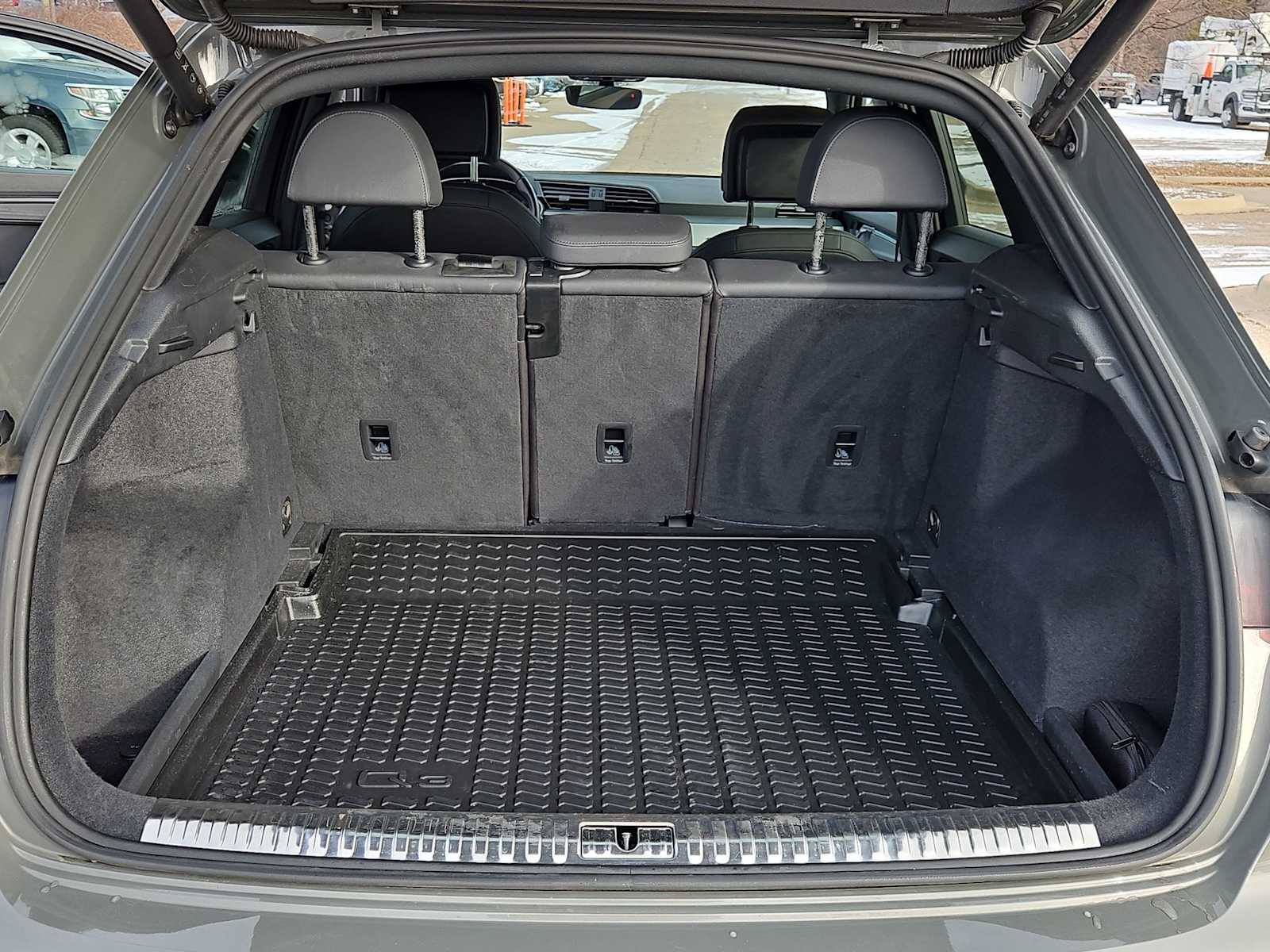 Thumbnail: 2022 Audi Q3 - 37