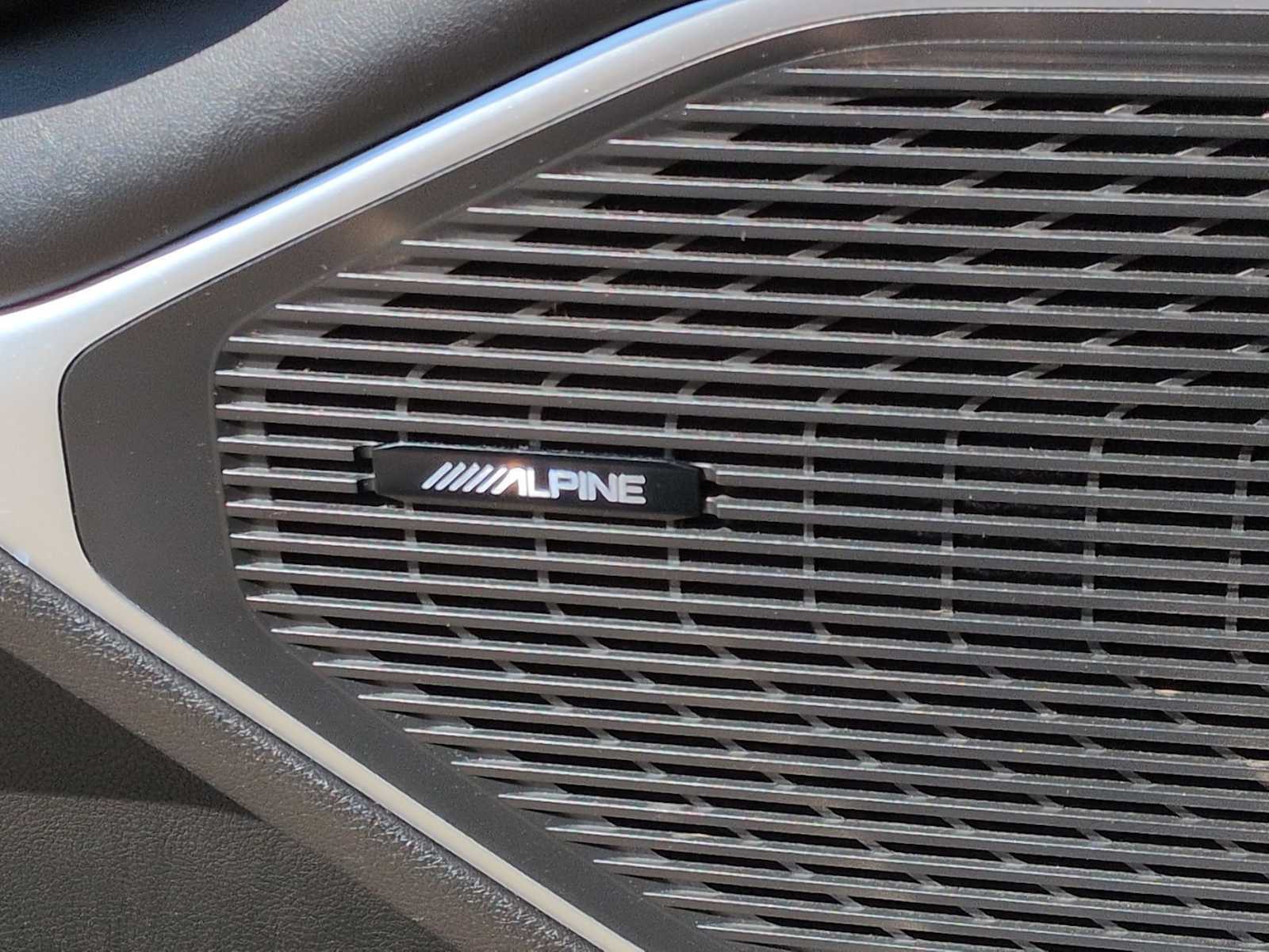 Thumbnail: 2023 Jeep Wagoneer - 31